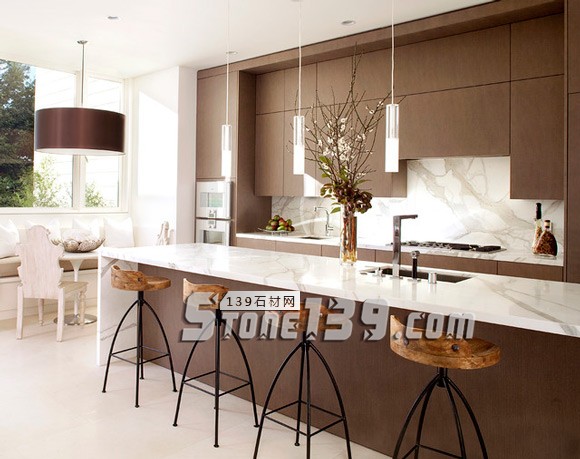 大理石臺面，自然舒適 精致你的生活！