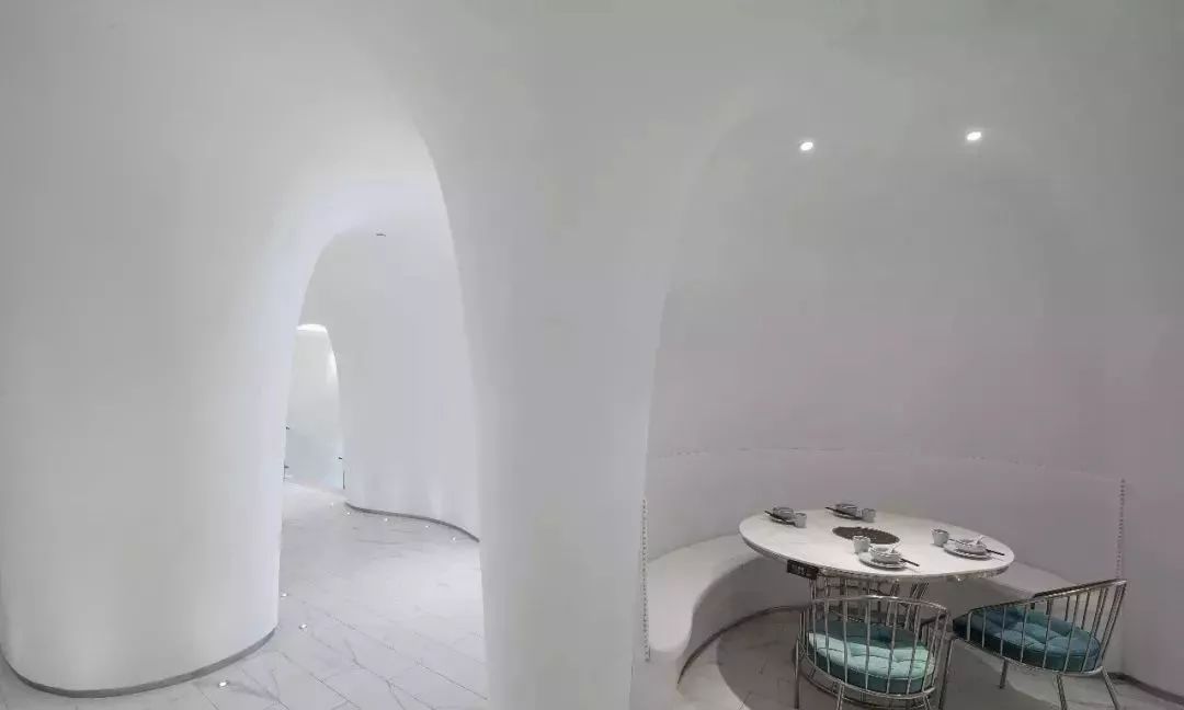 帶您看看上海一家時(shí)尚火鍋餐廳用“爵士白大理石”打造的內(nèi)裝視覺(jué)