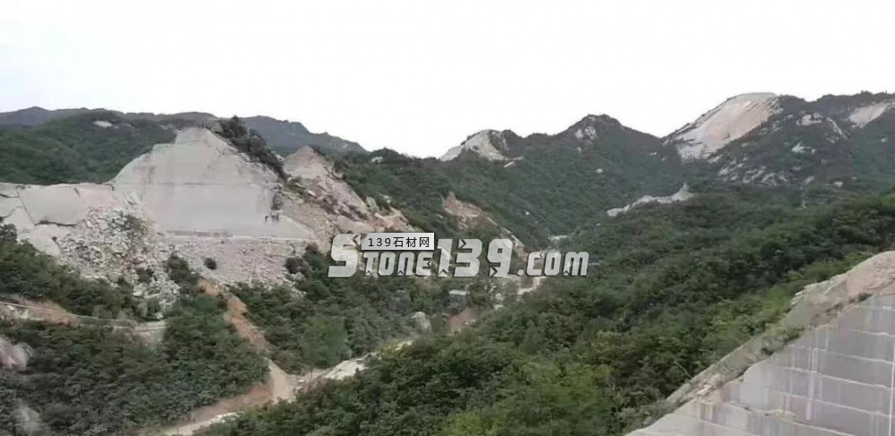 河南內鄉縣板場鄉礦山治理治出綠水青山，梨花白歡迎您下單！