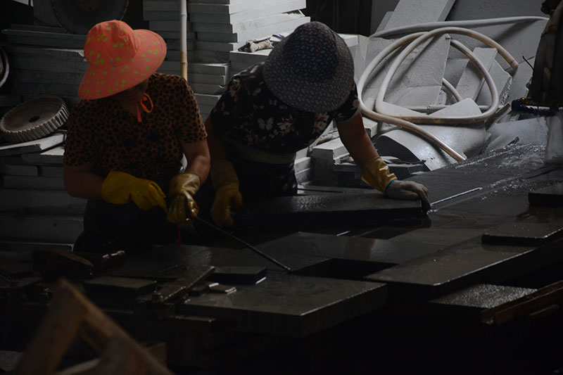 石材行業里的女人，巾幗不讓須眉 能頂半邊天