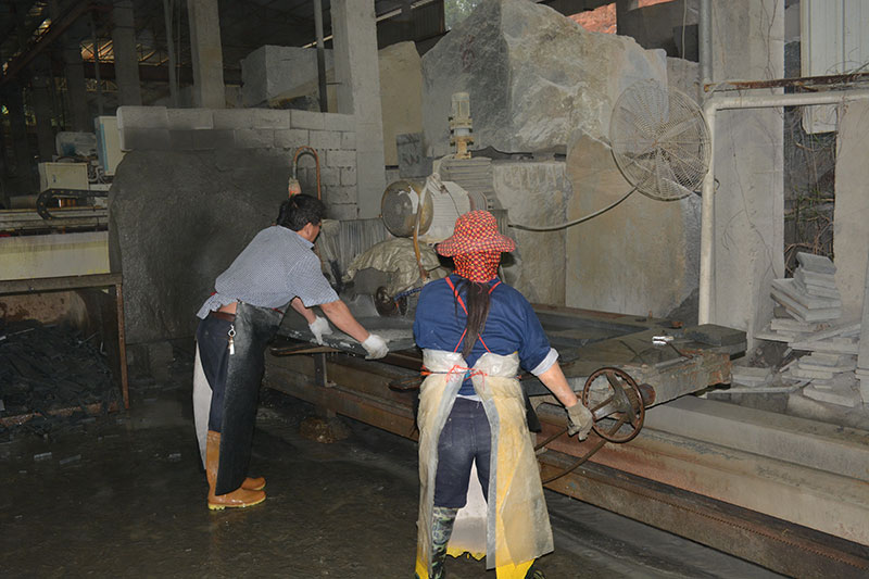 石材行業里的女人，巾幗不讓須眉 能頂半邊天