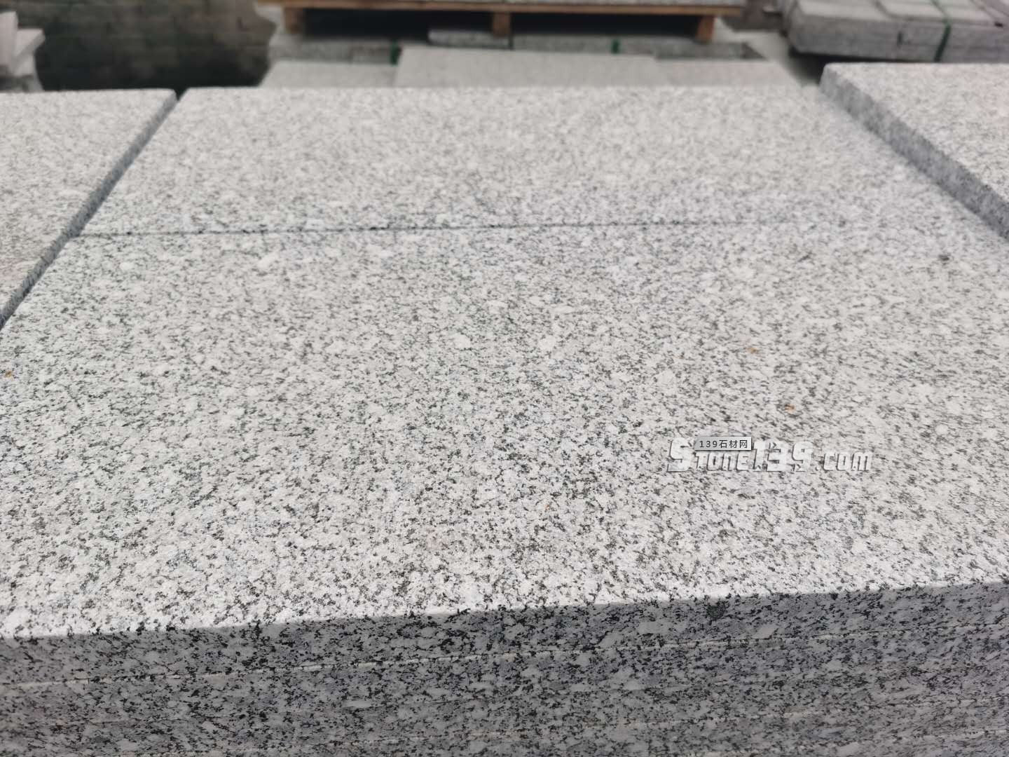 溆浦縣福華石業(yè)有限公司主營湖南芝麻灰、湖南芝麻黑