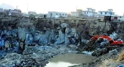 山東“濟(jì)南青石材”大理石平臺(tái) 為何日益珍貴？