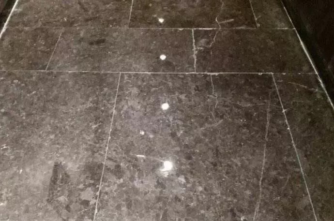 新房大理石地板為什么會空鼓？都是哪些原因造成的？