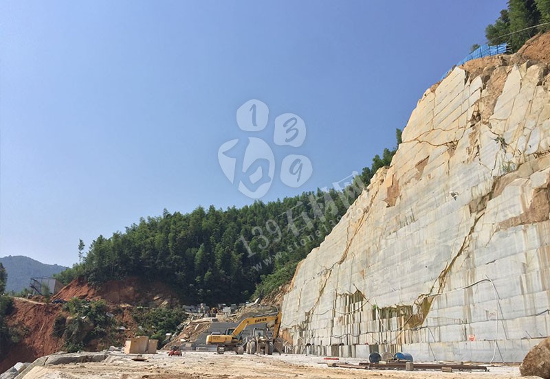 【奉新德利石業】主要經營花崗巖654新礦:-江西芝麻黑