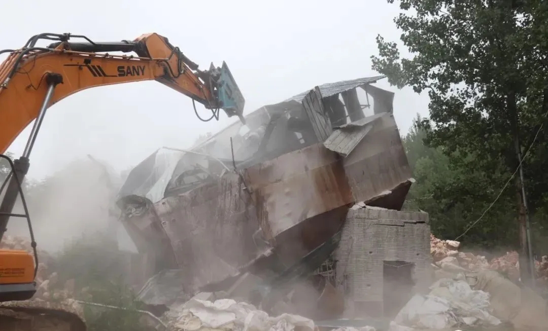 河南淅川縣上集鎮(zhèn)又拆2家石材廠！石材行業(yè)被中央環(huán)保嚴(yán)抓！