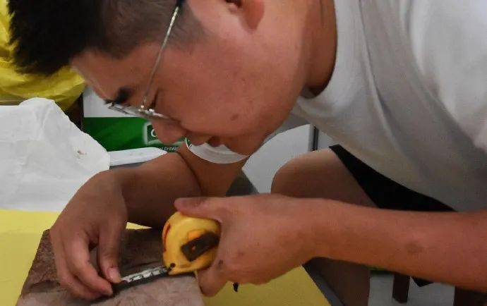 眉山首例!丹棱幸福古村發現疑距今約一億三千五百萬年的“魚化石”!