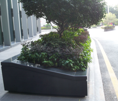 晏輝：用石材做的花盆真的人見人愛，每一款都獨具味道