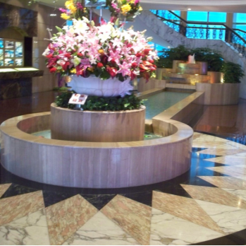 晏輝：用石材做的花盆真的人見人愛，每一款都獨具味道