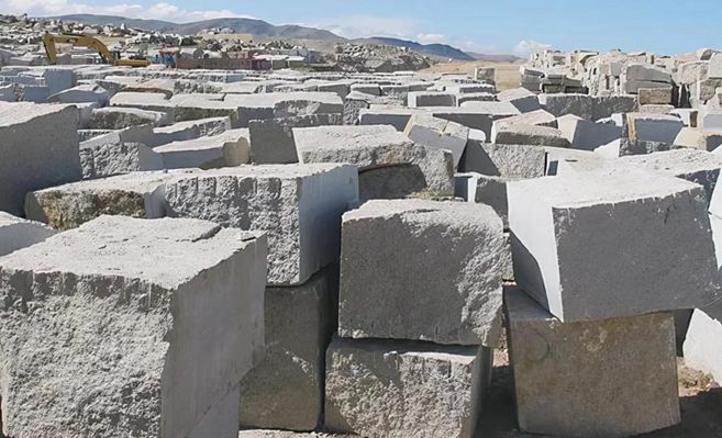 “中國塞北石材之鄉”內蒙古鑲黃旗石材礦山和金鉆瑪（塞北金麻）白金瑪（蒙古白麻）產品欣賞！