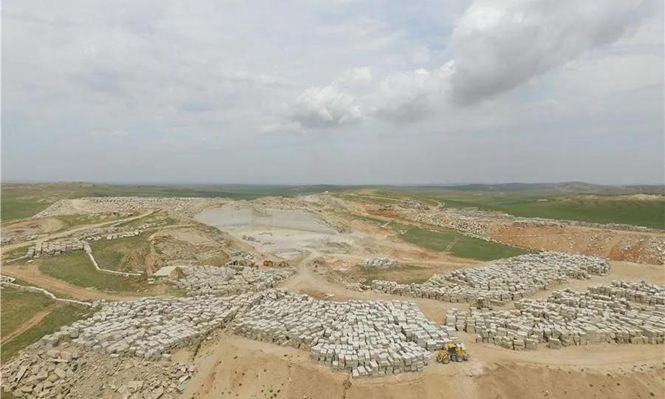 “中國塞北石材之鄉”內蒙古鑲黃旗石材礦山和金鉆瑪（塞北金麻）白金瑪（蒙古白麻）產品欣賞！